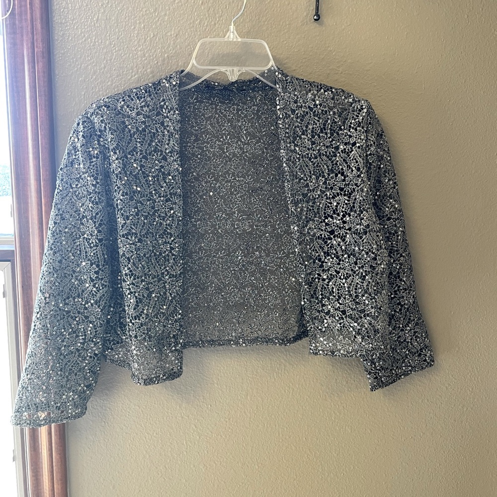 R&M Richards Lace Shoulder Cover